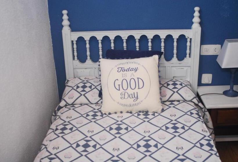 اتاق استاندارد, Hostal Puente Deva