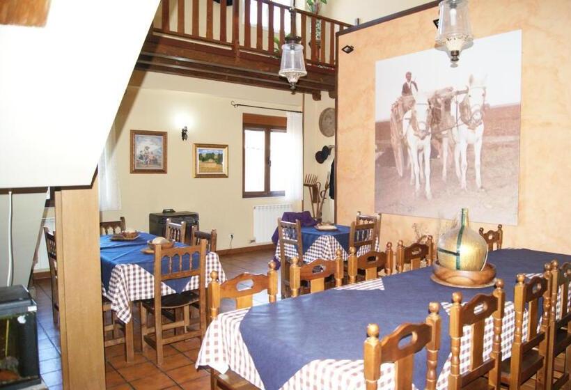 اتاق استاندارد سه نفره, Casa El Cura