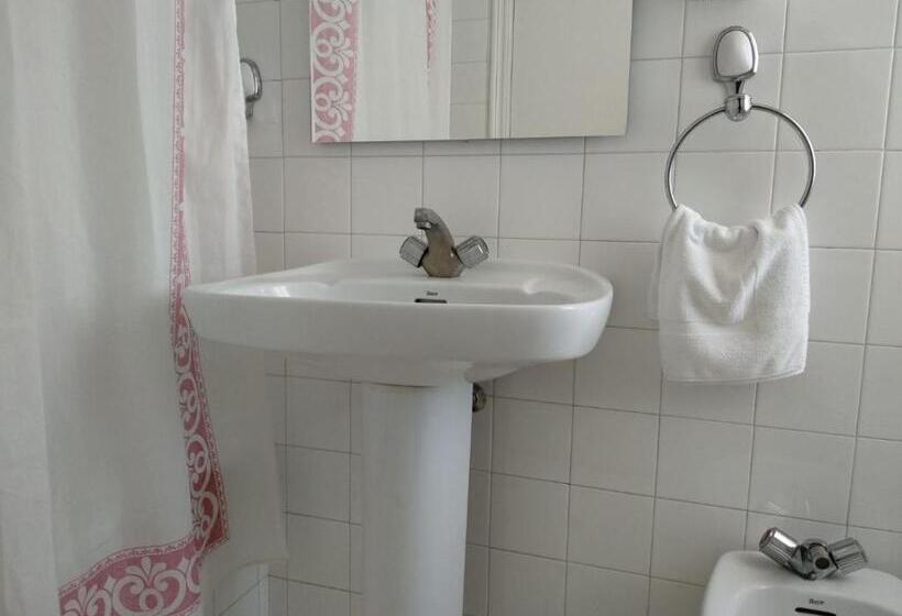 اتاق استاندارد, Hostal Buenavista