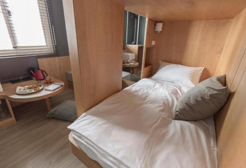 اتاق استاندارد با تخت‌های تاشو, Ho̍k House