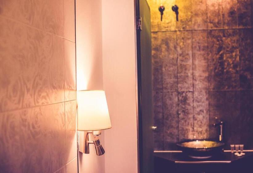 اتاق استاندارد سه نفره, Hostal Sol Los Angeles