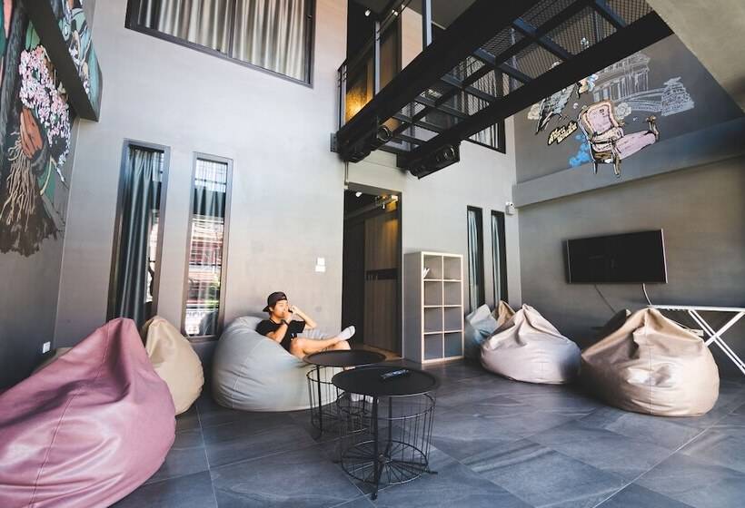 اتاق استاندارد با سرویس بهداشتی مشترک, Issara By D Hostel