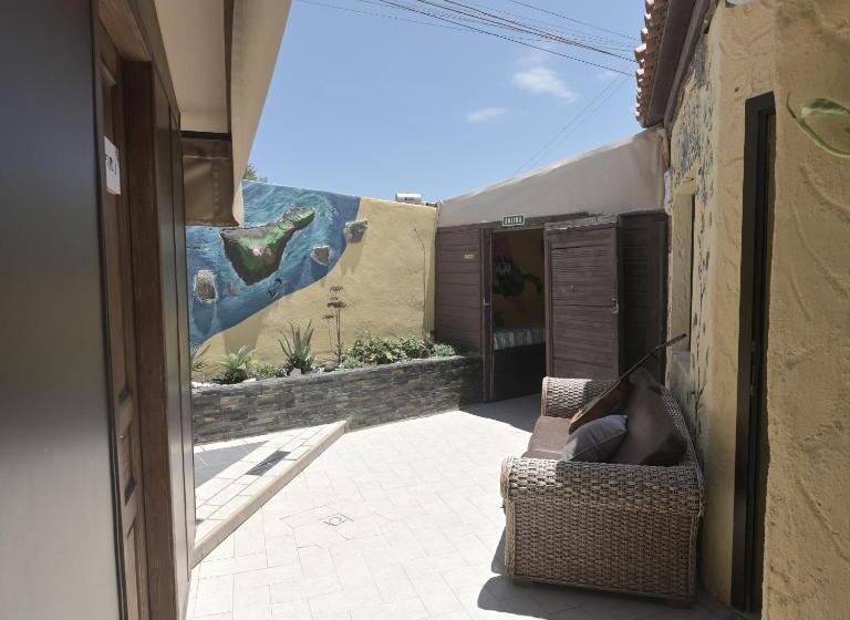 Кровать в Общей Комнате, Los Amigos Nest Hostel