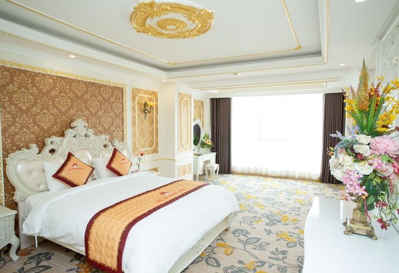 اتاق لوکس, Lao Cai Royal