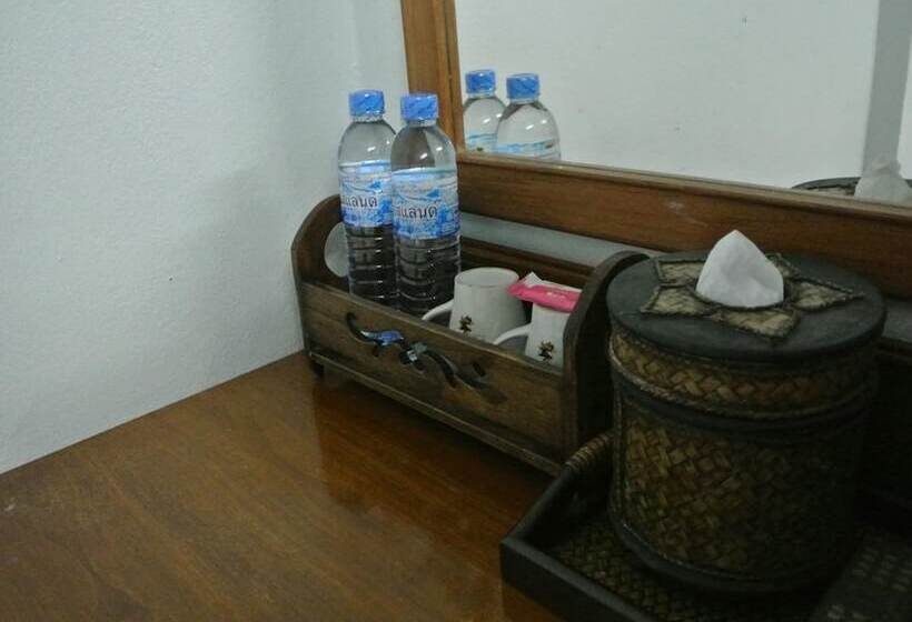 اتاق اکونومی, Phang Nga Guesthouse