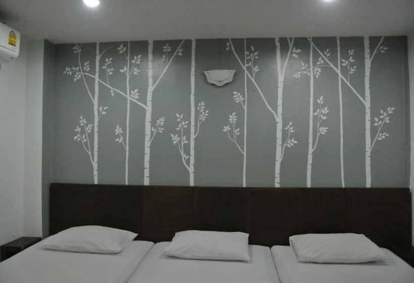 Standard Triple Room, Phang Nga Guesthouse