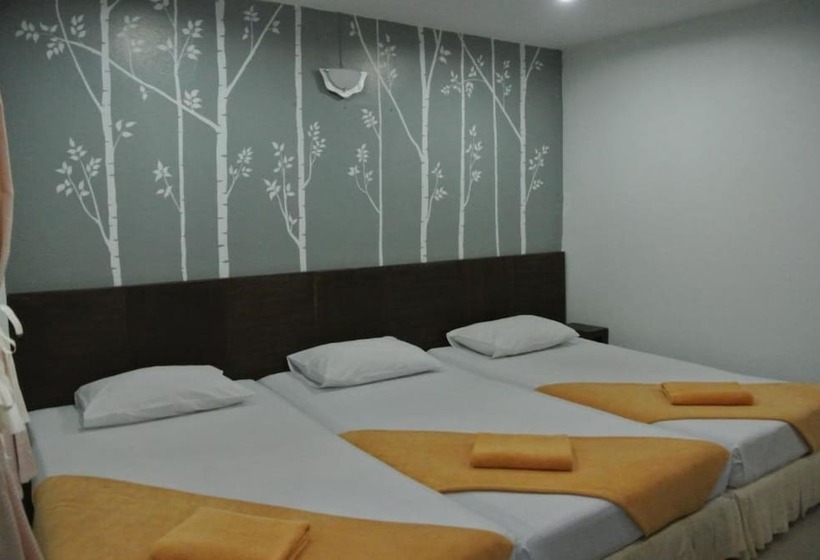 Standard Triple Room, Phang Nga Guesthouse