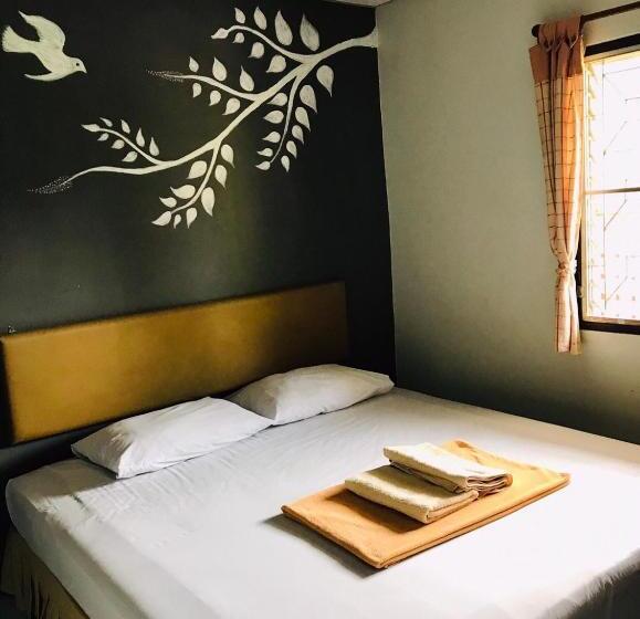اتاق اکونومی, Phang Nga Guesthouse
