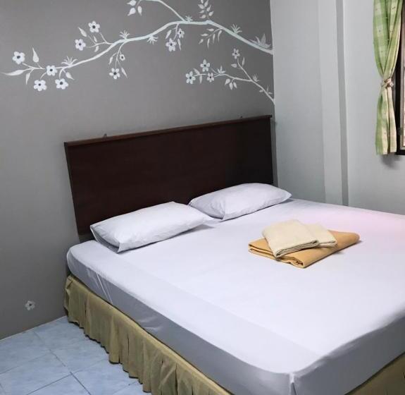 Economy Room, Phang Nga Guesthouse