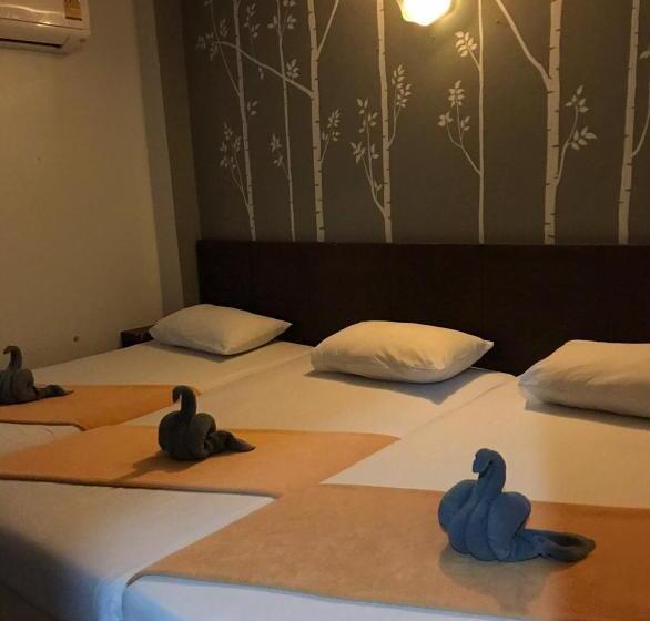 اتاق استاندارد سه نفره, Phang Nga Guesthouse