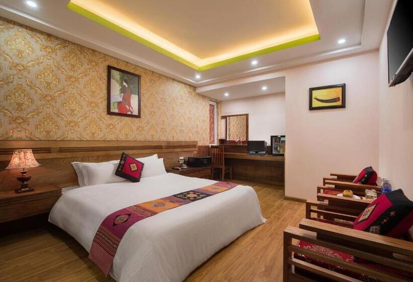 اتاق لوکس با چشم‌انداز شهر, Sapa Luxury