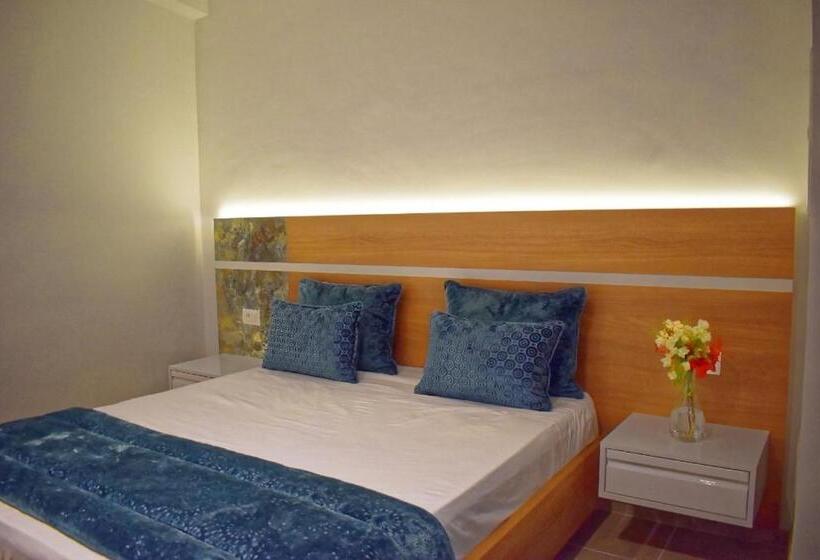 اتاق لوکس با چشم‌انداز دریا, Corail Royal
