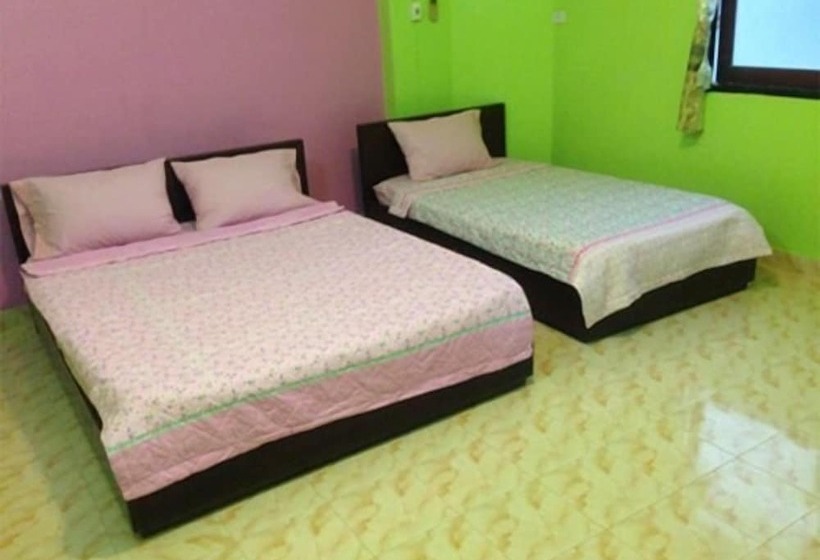اتاق استاندارد سه نفره, Royal Land Mae Klong