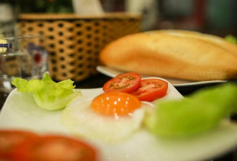 Economy Triple Room, Bien Khoi Mini