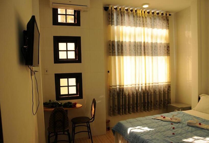 اتاق لوکس, Bien Khoi Mini