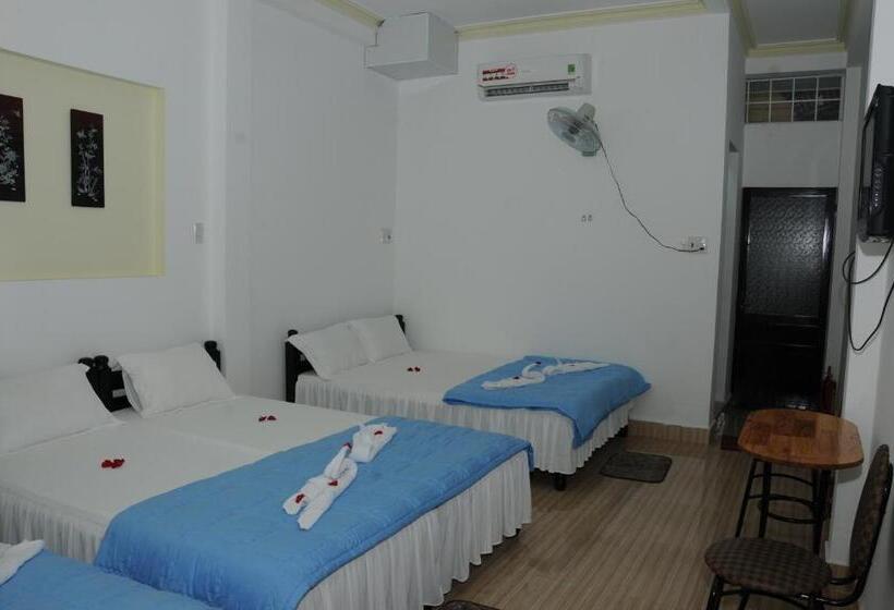 Economy Triple Room, Bien Khoi Mini