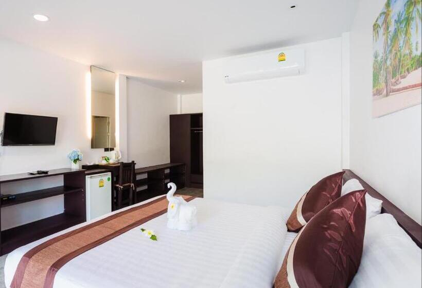 اتاق لوکس با بالکن, The Retreat Khaolak Resort   Sha Extra Plus