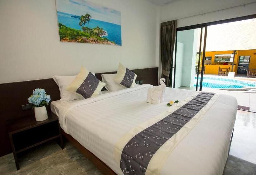 اتاق لوکس با چشم‌انداز استخر, The Retreat Khaolak Resort   Sha Extra Plus