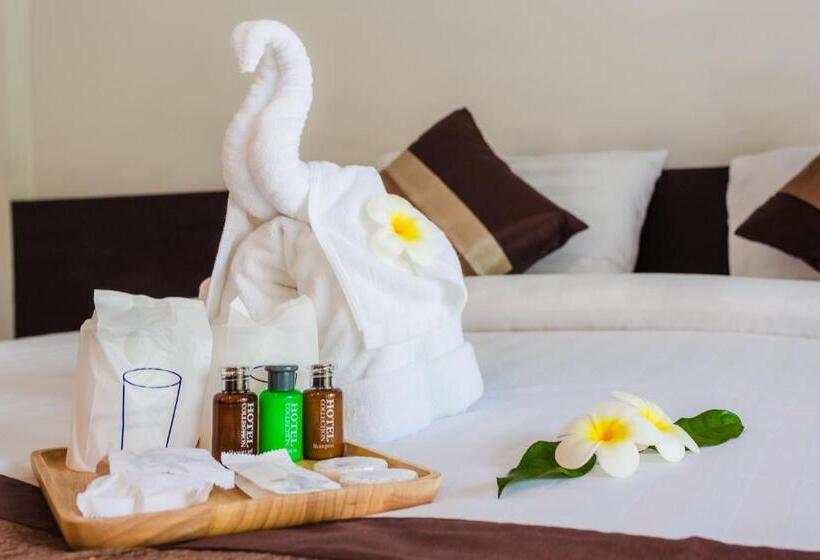 اتاق لوکس با بالکن, The Retreat Khaolak Resort   Sha Extra Plus