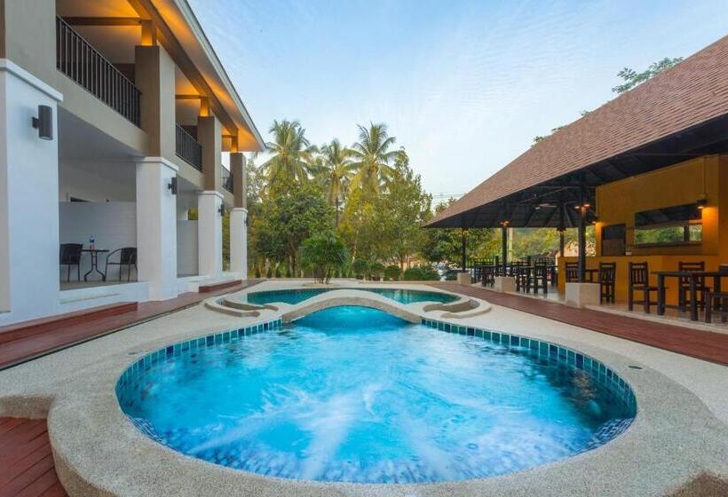 اتاق لوکس با بالکن, The Retreat Khaolak Resort   Sha Extra Plus