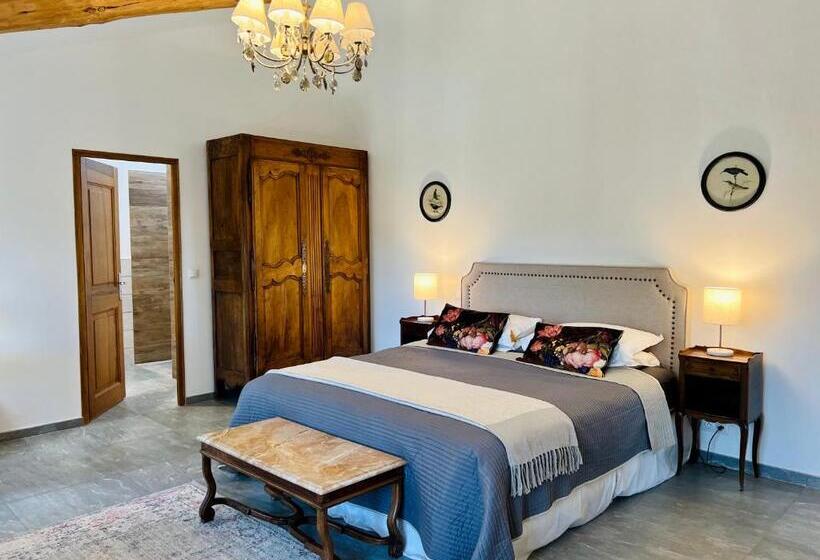 سوئیت با تخت بزرگ, Domaine De La Brave
