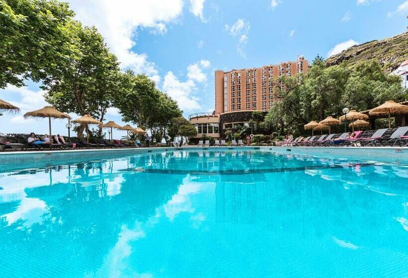 Triple Standard Room with Views, Dom Pedro Madeira