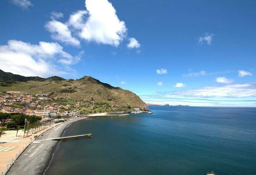 Triple Standard Room with Views, Dom Pedro Madeira