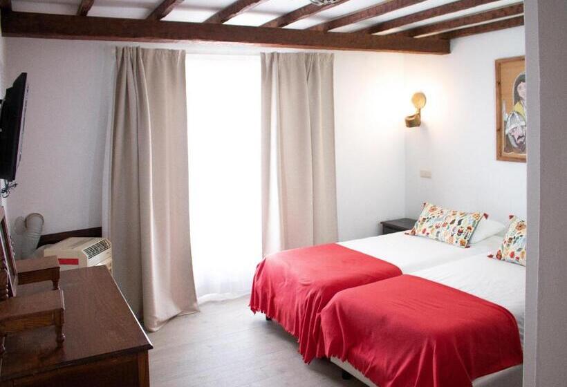 اتاق استاندارد, Rainha Santa Isabel   óbidos History