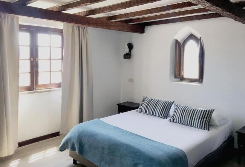 اتاق استاندارد, Rainha Santa Isabel   óbidos History