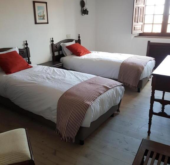 اتاق استاندارد, Rainha Santa Isabel   óbidos History