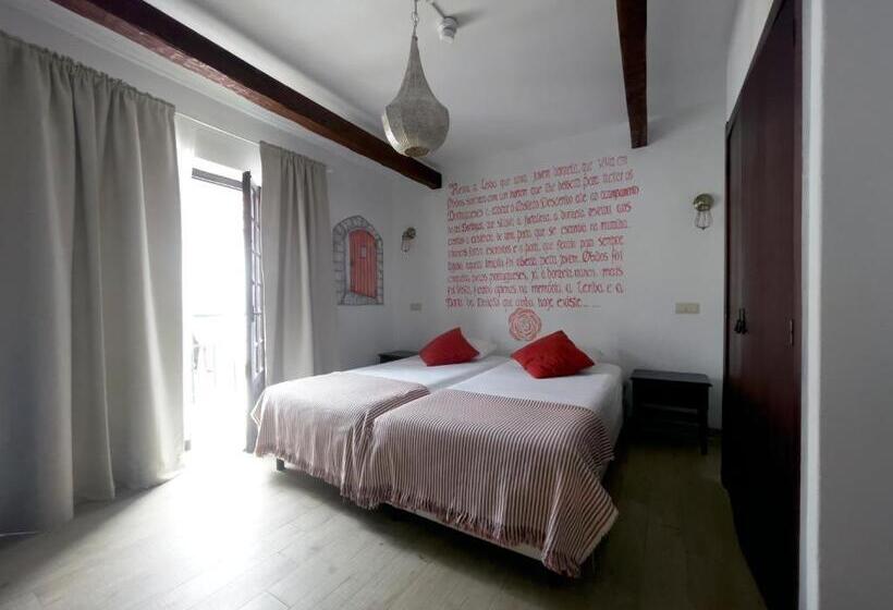 اتاق استاندارد, Rainha Santa Isabel   óbidos History