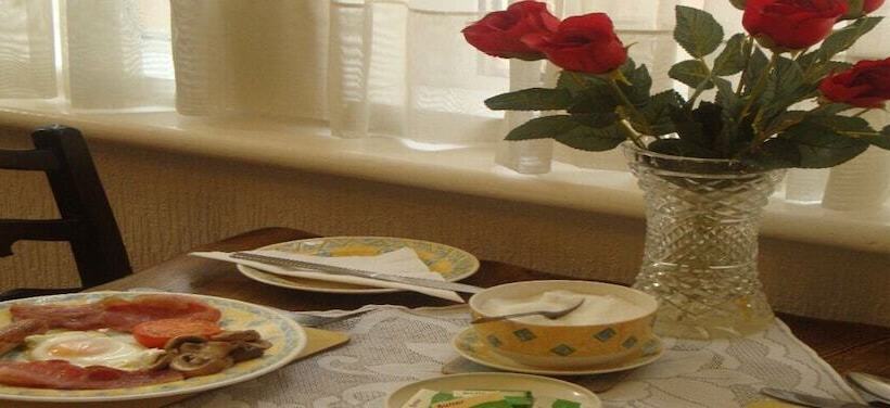 استودیوی لوکس, Cumbria Guest House