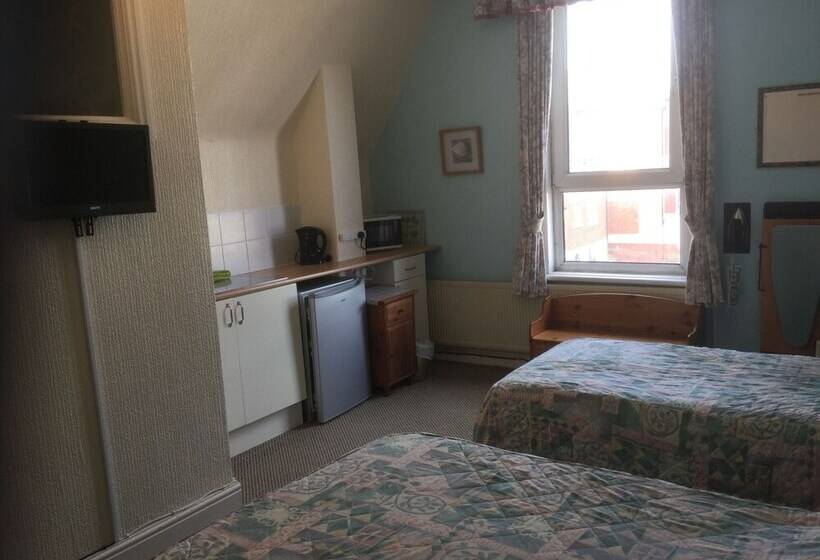 استودیوی لوکس, Cumbria Guest House