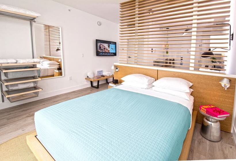 استودیو استاندارد با بالکن, 6080 Design Hotel By Eskape Collection