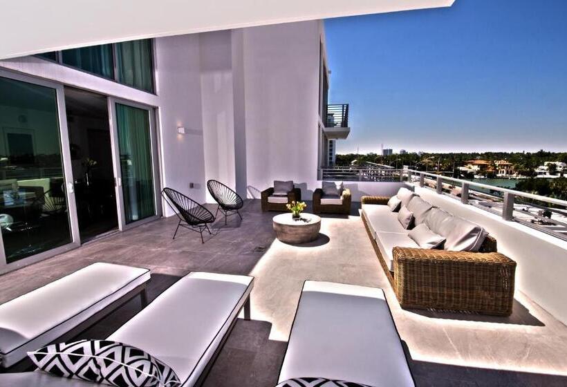 Suite with Terrace, 6080 Design Hotel By Eskape Collection