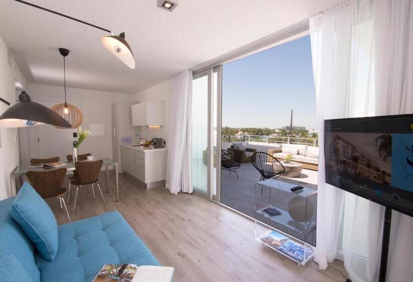 Suite with Terrace, 6080 Design Hotel By Eskape Collection