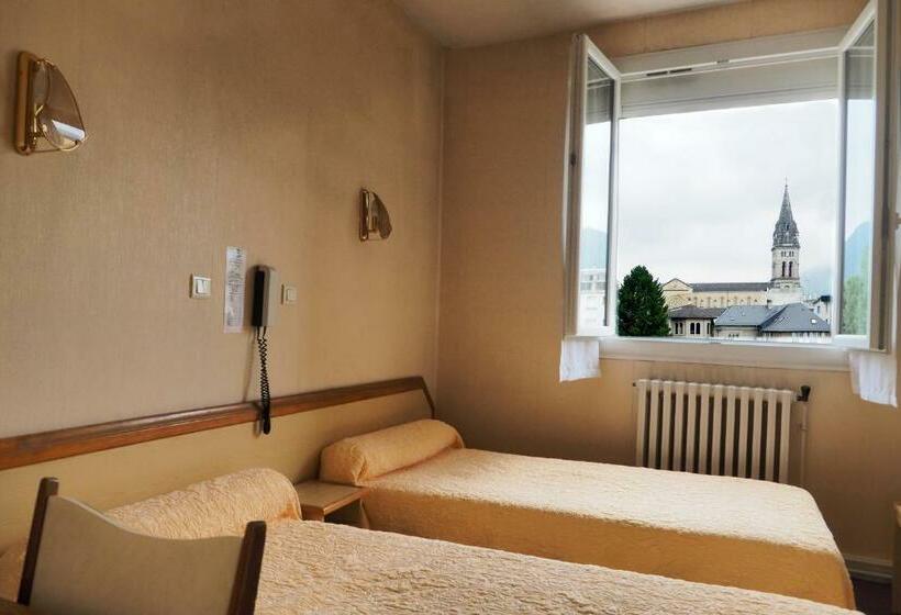 اتاق استاندارد چهار تخته, Hôtel Hélios