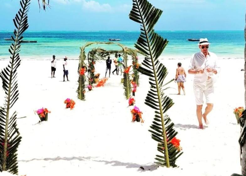 اتاق سوپریور با چشم‌انداز دریا, Sipano Beach Lodge Kiwengwa