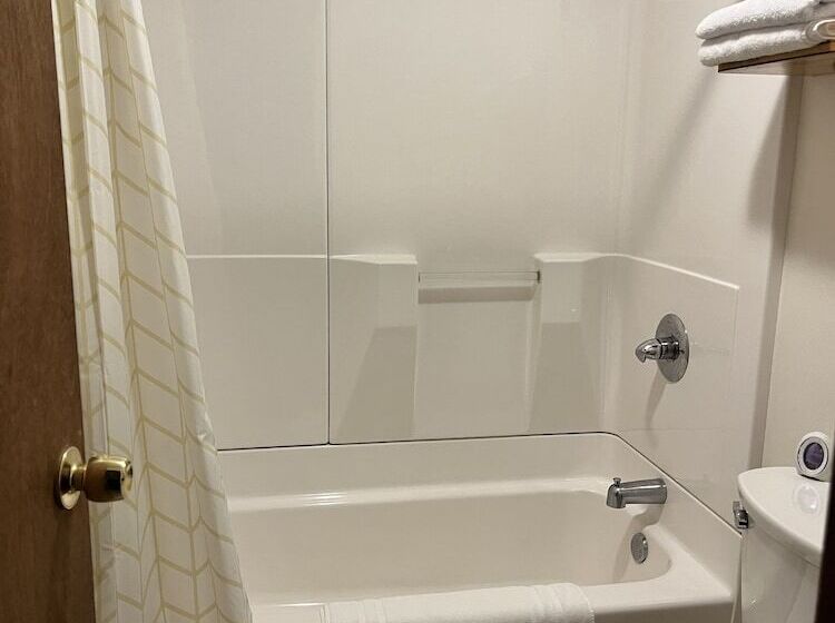 اتاق استاندارد, Sara Placid Inn & Suites