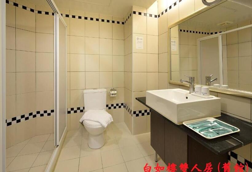 اتاق استاندارد با چشم‌انداز دریاچه, Sun Moon Lake Teachers' Hostel