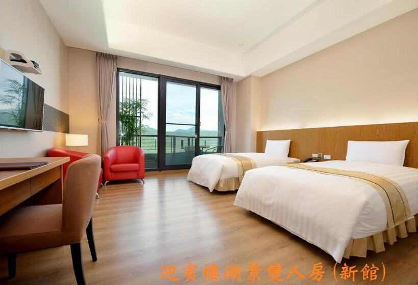 اتاق استاندارد با چشم‌انداز دریاچه, Sun Moon Lake Teachers' Hostel