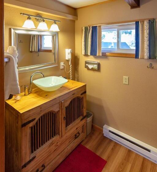 اتاق استاندارد با تخت بزرگ, Ouray Inn
