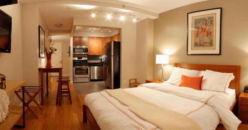 استودیوی استاندارد, Sanctuary Nyc Retreats