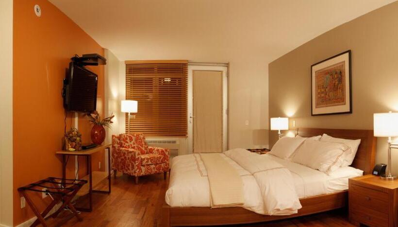 سوئیت با تخت بزرگ, Sanctuary Nyc Retreats