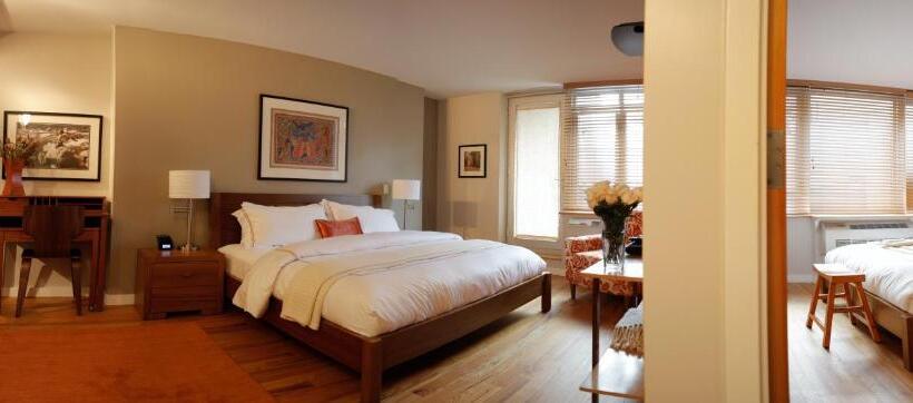 سوئیت با تخت بزرگ, Sanctuary Nyc Retreats