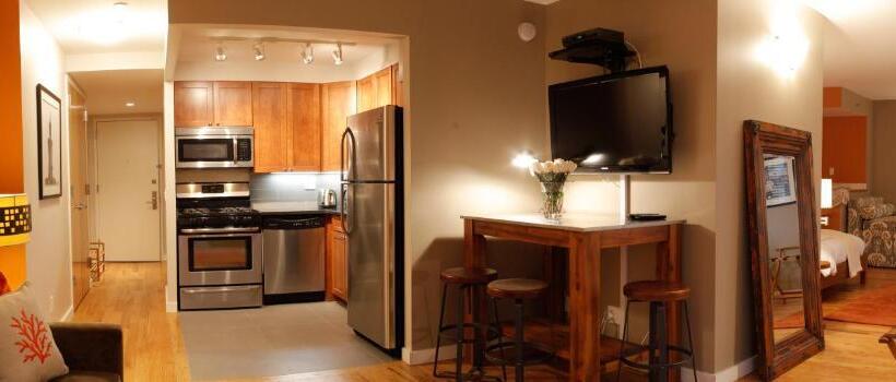 سوئیت با تخت بزرگ, Sanctuary Nyc Retreats
