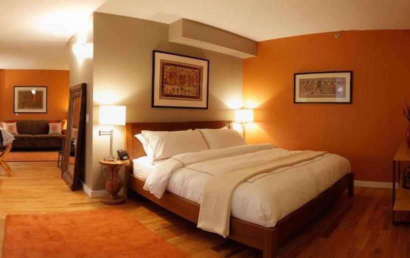 سوئیت با تخت بزرگ, Sanctuary Nyc Retreats