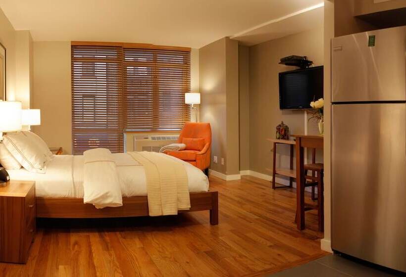 استودیوی استاندارد, Sanctuary Nyc Retreats