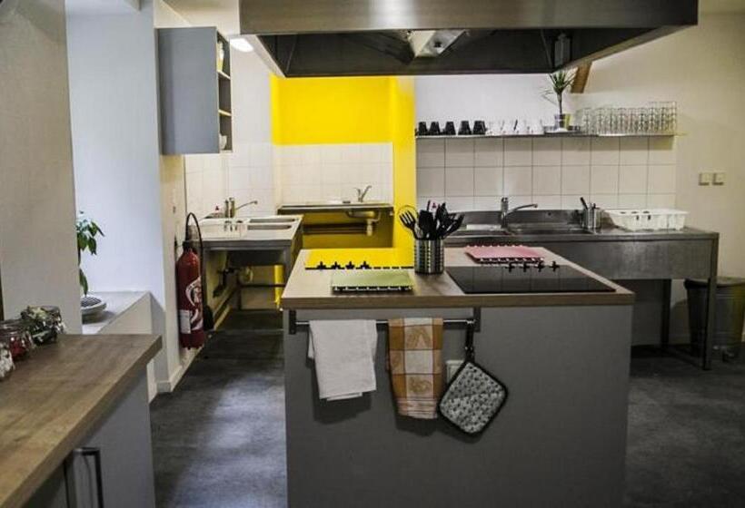 اتاق استاندارد, 1861 Chatel Hostel