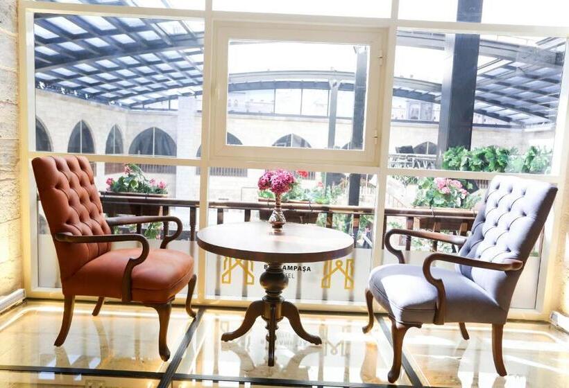 اتاق لوکس با تخت بزرگ, Behrampaşa Otel &cafe &restaurant